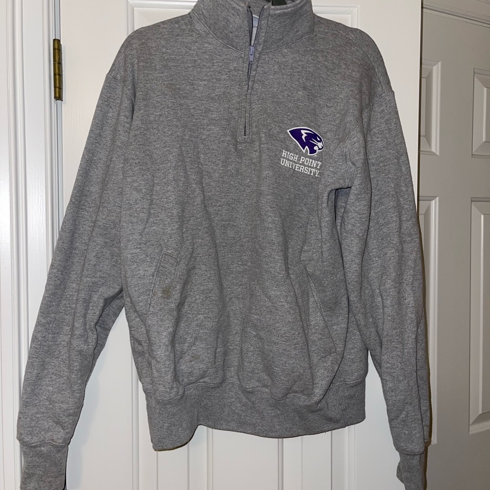 High Point University Quarter Zip Sweatshirt size M